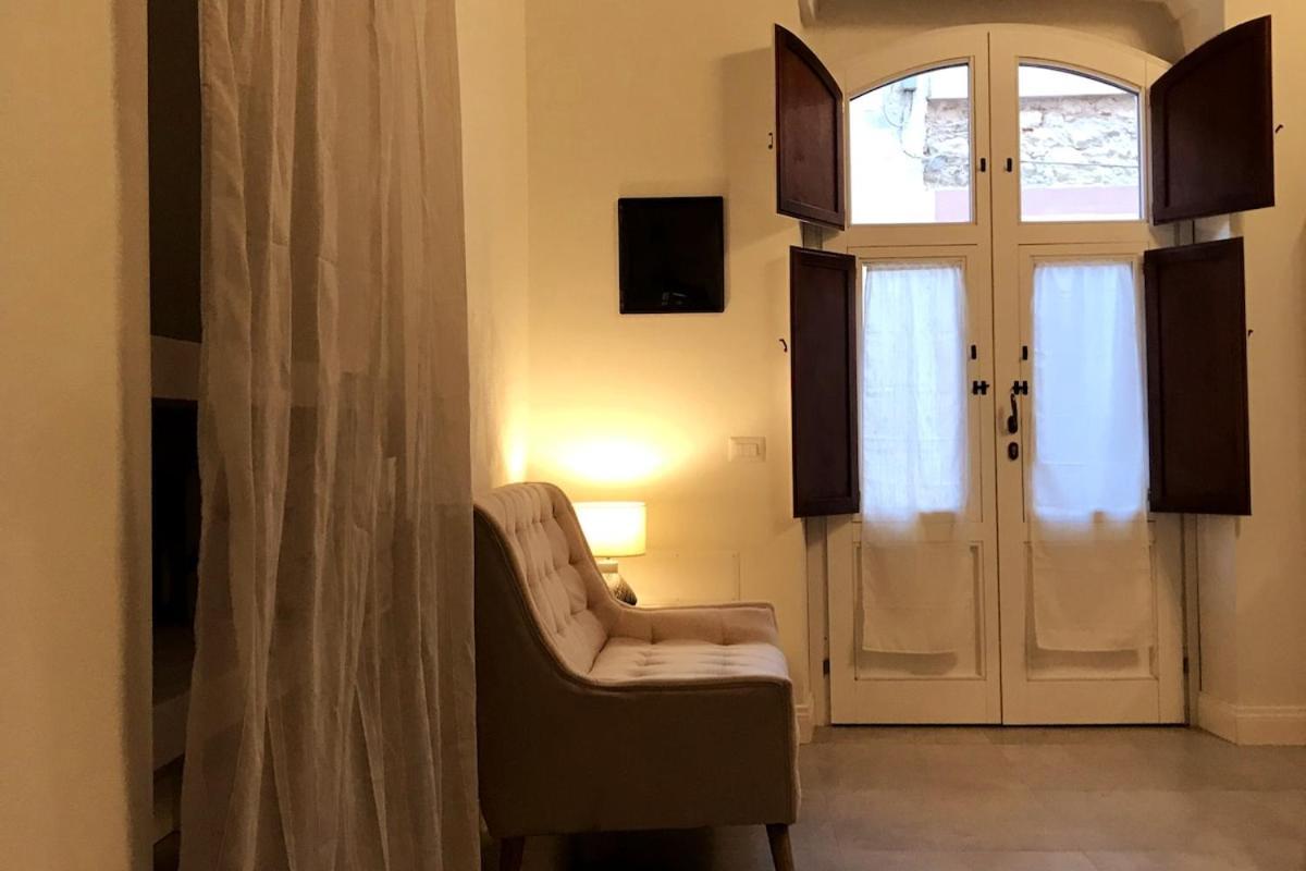Historic Center Single Independent Poesia Cagliari